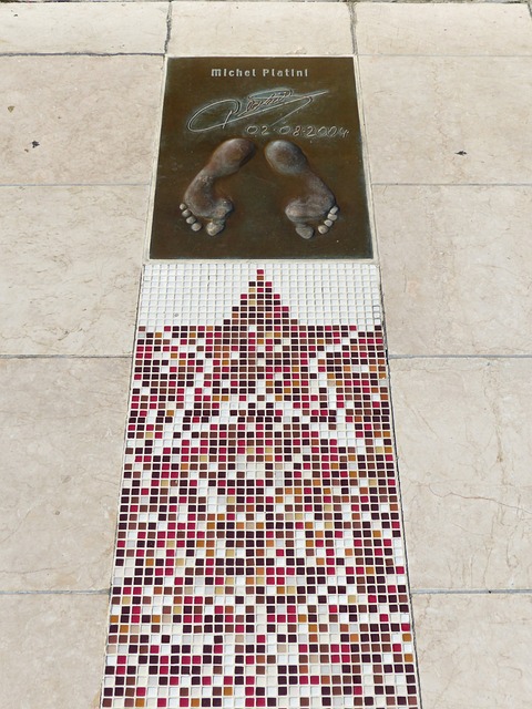 多多28:菲奥伦蒂那补赛3比0完胜 国米无缘重返意甲榜首.